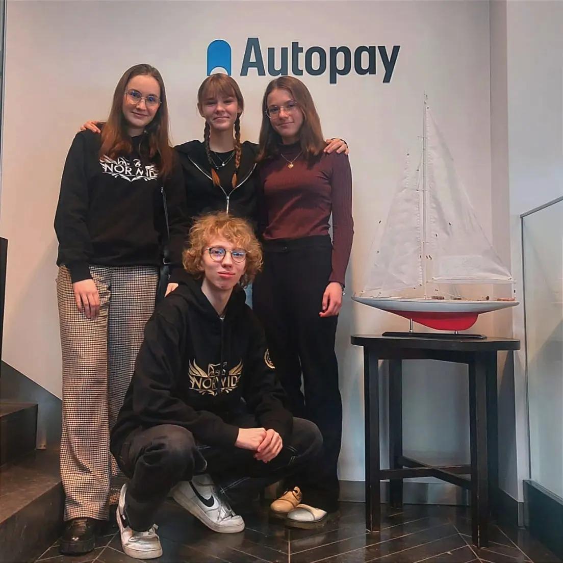 Zespół return help w firmie Autopay